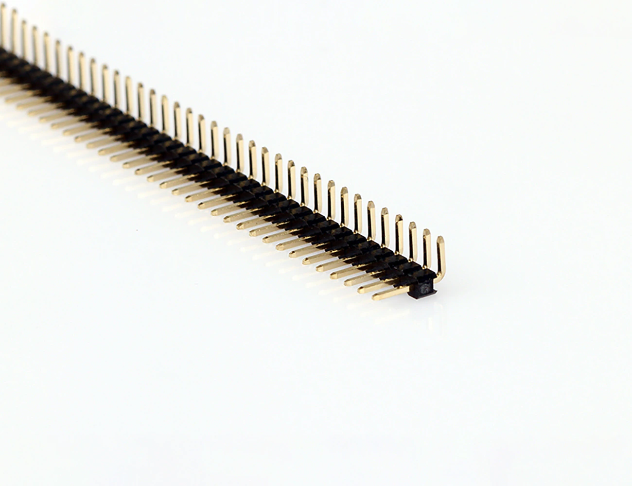 1x40 Pin 2.00mm Single Row DIP Pcb Type Right Angle Male Pin Header