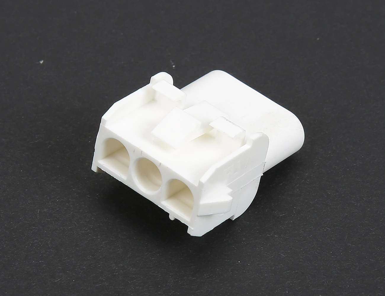3 Pin Female Connector HSG