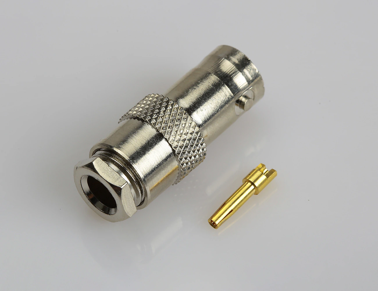 BNC Female Screw Type RG59