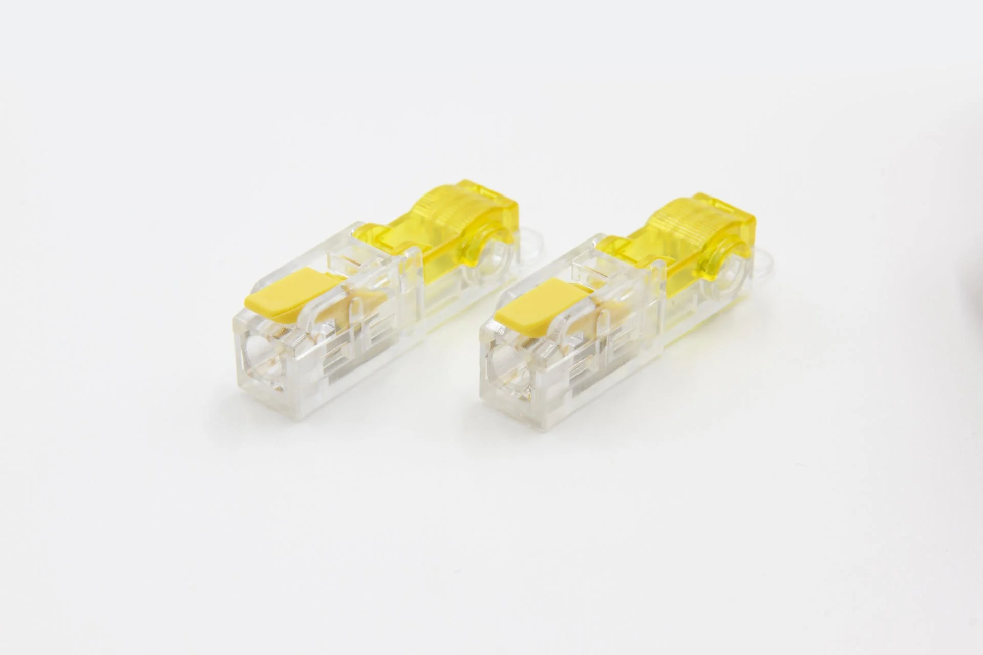 1 Out Screwless “T” Terminal Block (1,5-2,5MM²)