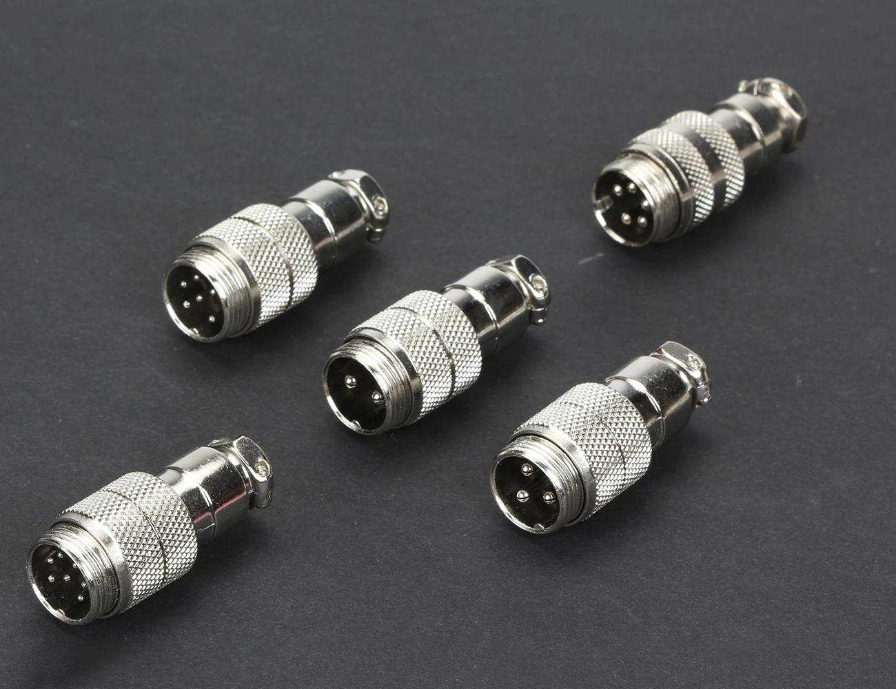 Round Connector