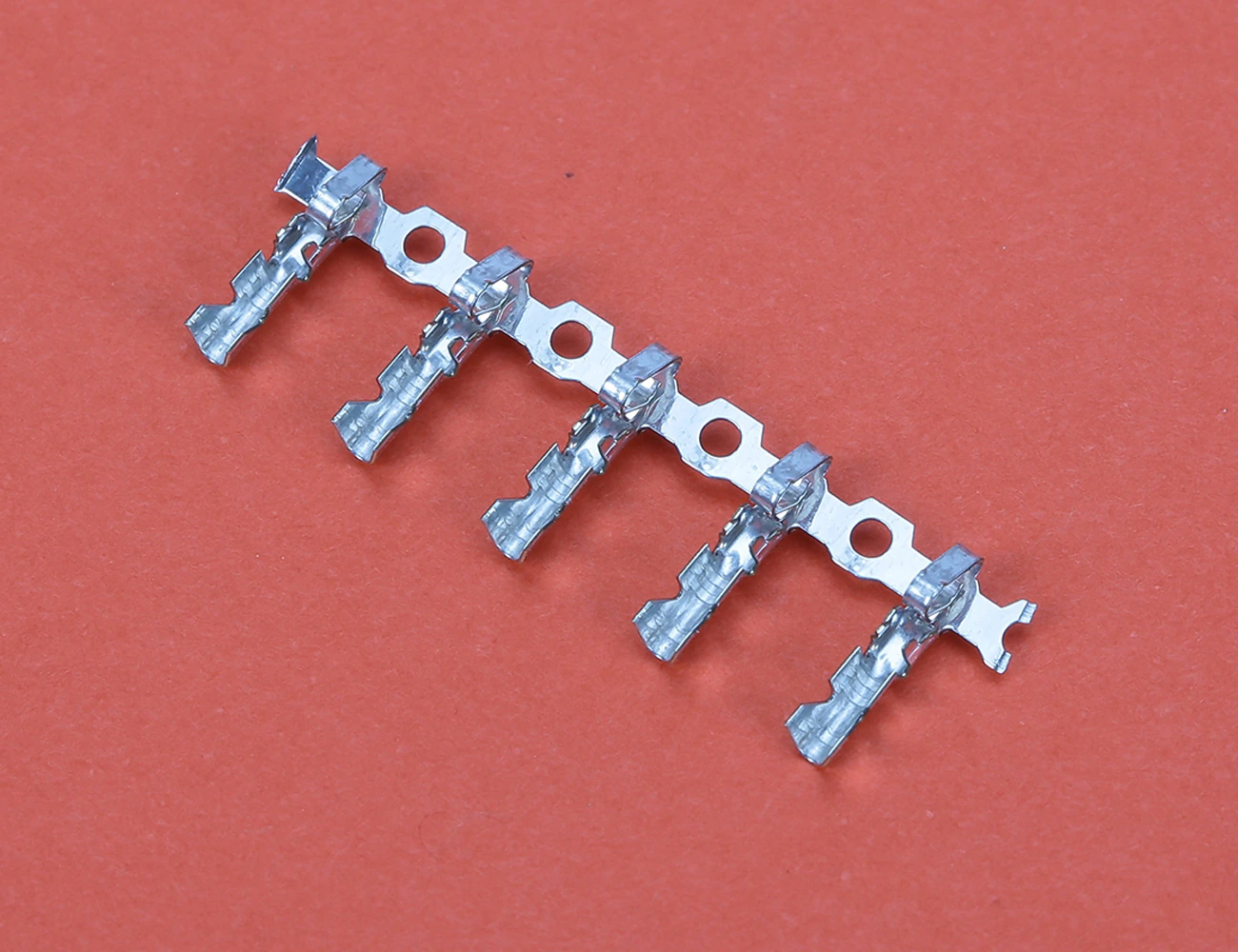 Terminal (22-30 AWG)
